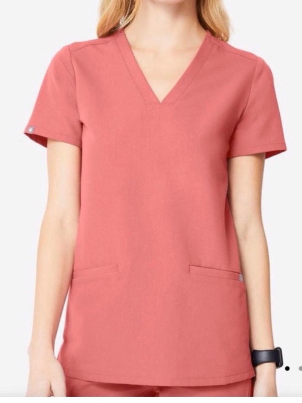 NEW FIGS Quartz Scrub Top